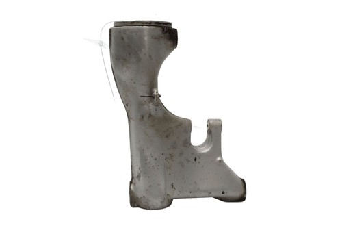 Rear swingarm axle mount