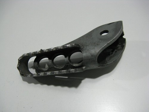 Footrest driver rest detent - footrest,